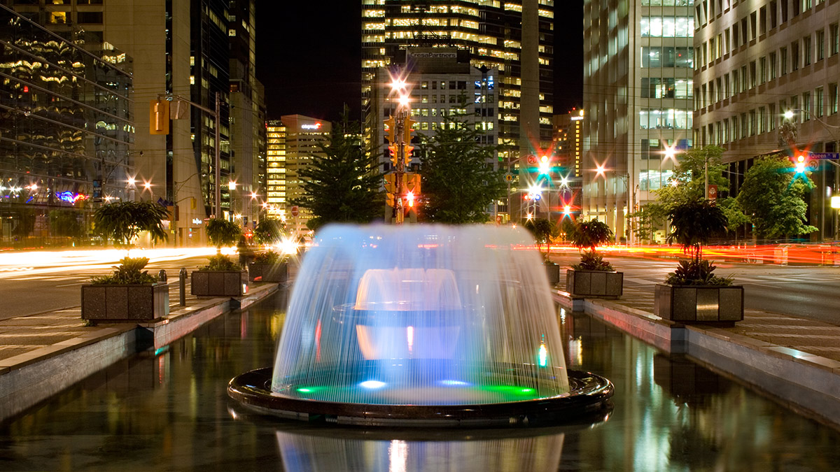 Toronto - Queen University Fountain