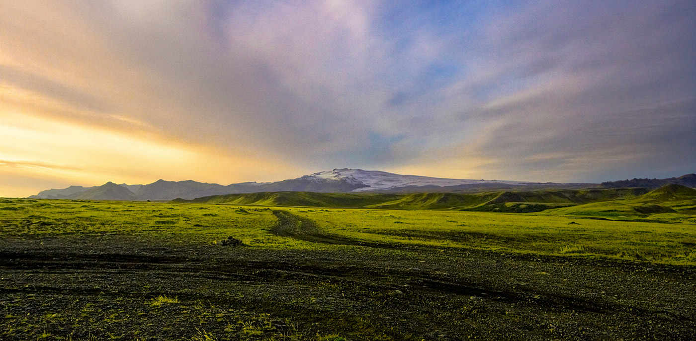 Iceland - Mountain Sunset